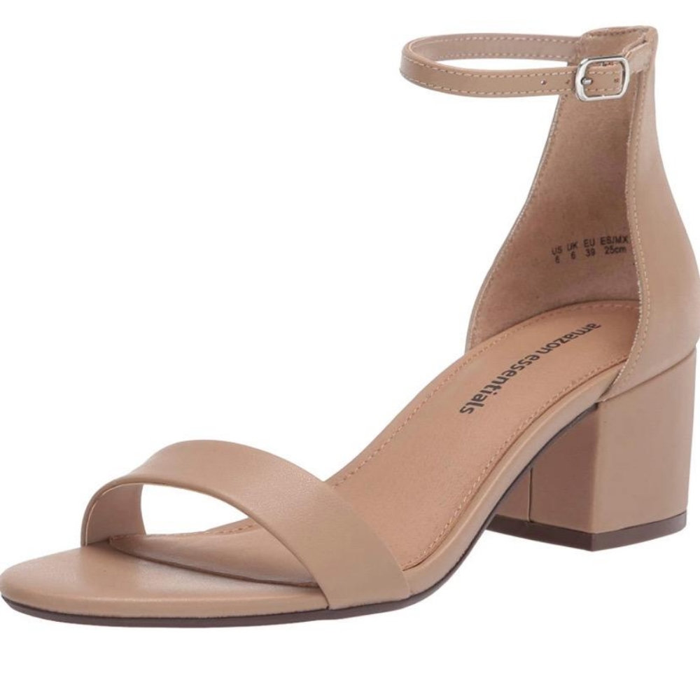 🔥$7.00 FIRM🔥Amazon Essentials Leather Block Heels